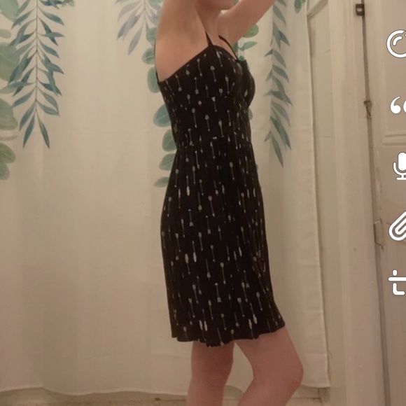 Little black dress - Picture 4 of 4